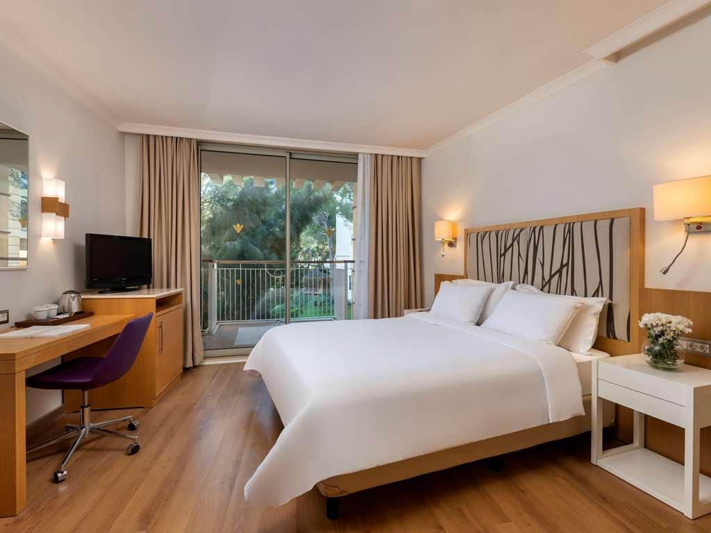 Rixos Park Belek - The Land Of Legends Access Hotel Стая снимка