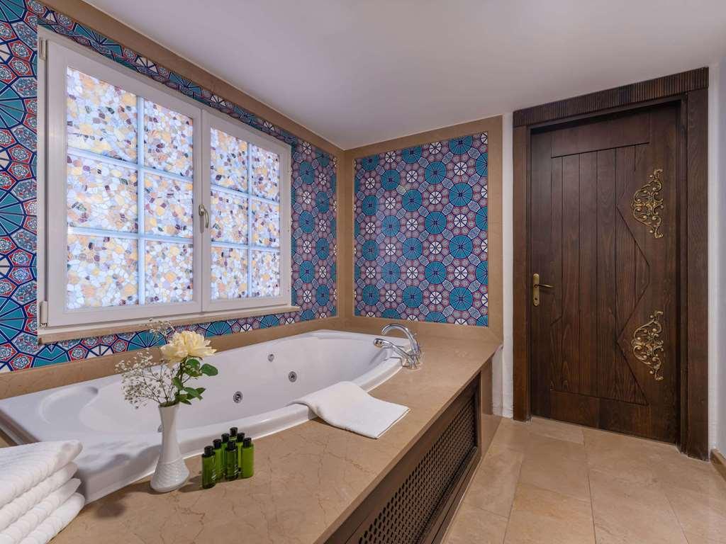 Rixos Park Belek - The Land Of Legends Access Hotel Стая снимка